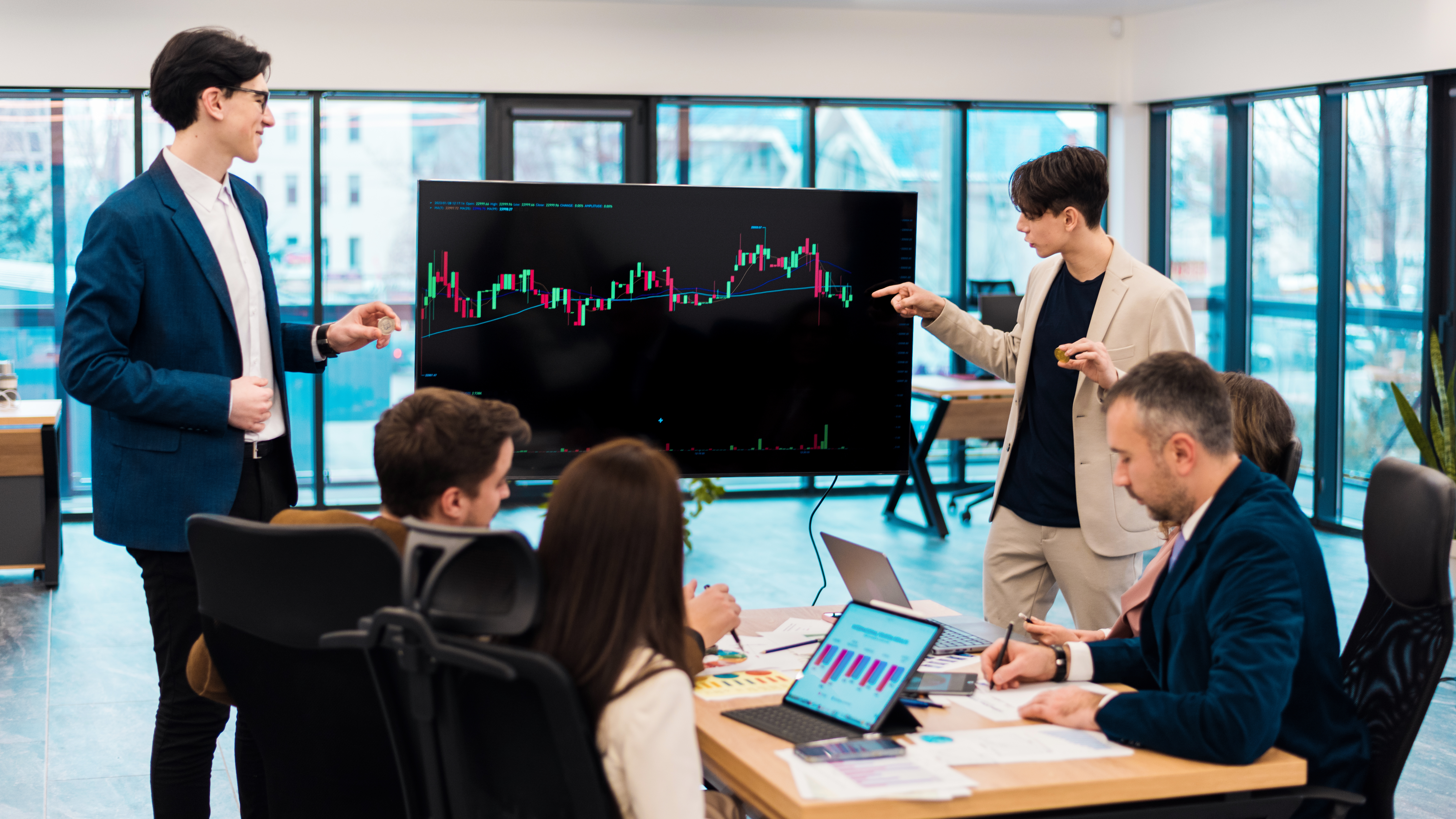 Active Trading vs. Passive Investing: What is Best for You?